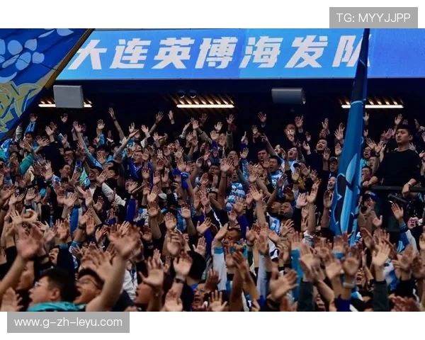 上海海港莱昂纳多中路连续传球：足球艺术的完美展现